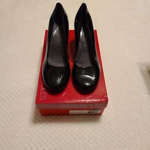 Aerosols 9W Patent Leather Pump